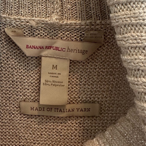 Banana Republic Sweater - Picture 2 of 6